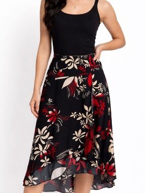 Clio Black A-Line Maxi Skirt Medium Vintage with Red & Cream Floral Print Spring